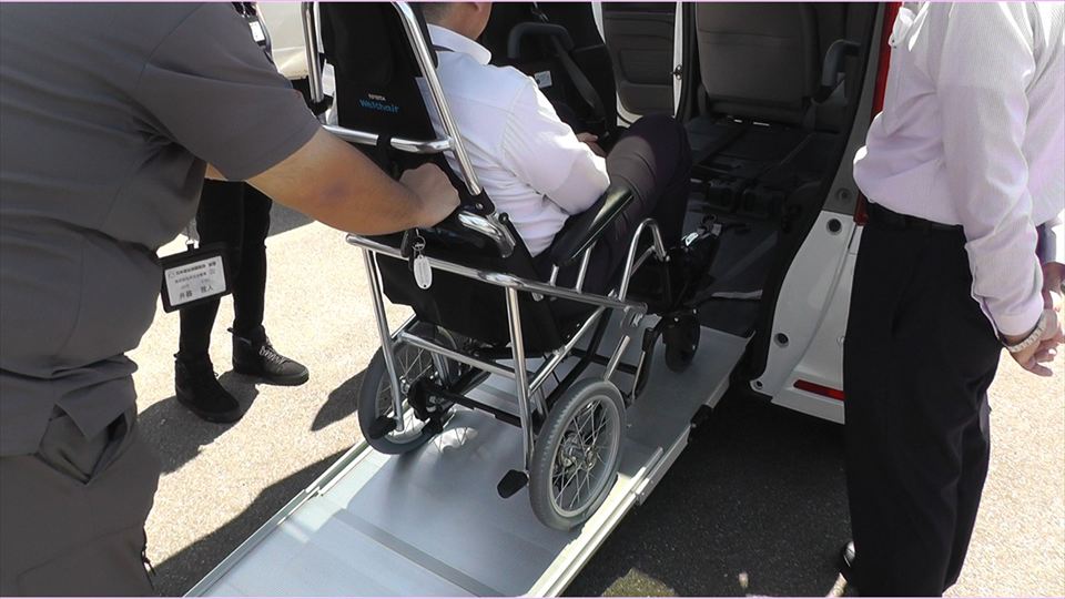 個人利用の車いす